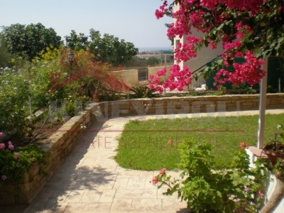 Larnaca properties , House in Mazotos