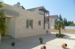 For sale house in Larnaca - properties in Cyprus