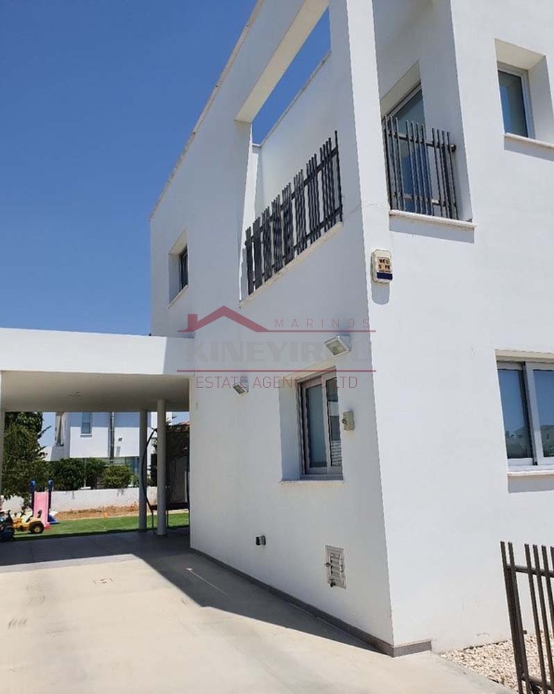 4 bedroom detached house in Krasa, Larnaca