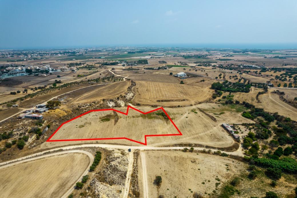 Field in Tersefanou, Larnaca