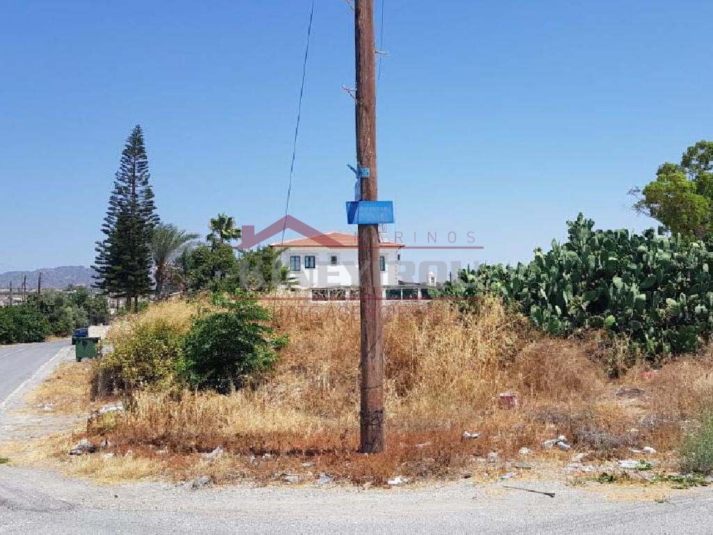 Field for residential use in Agglisides,Larnaca