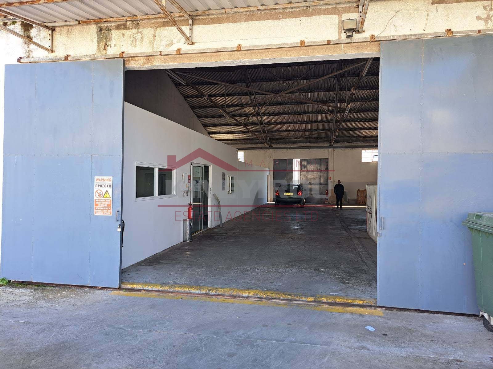 Warehouse in Aradippou industrial Area