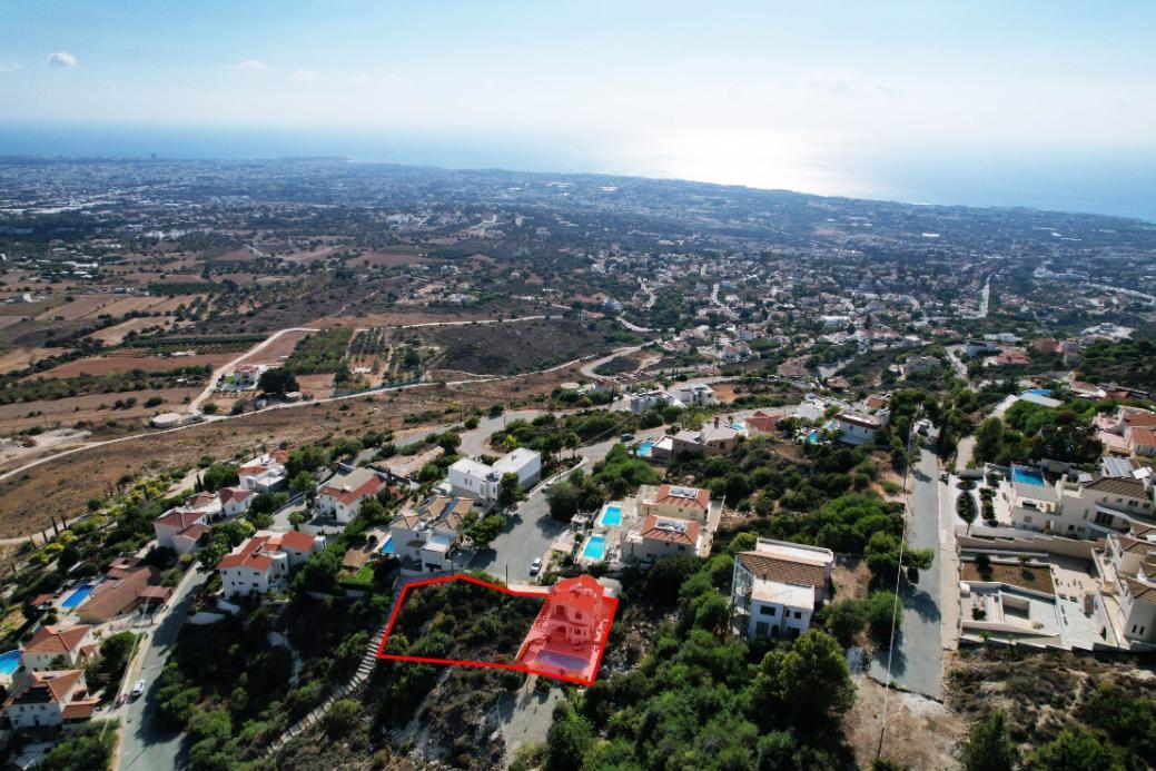 Shared plot in Tala, Paphos